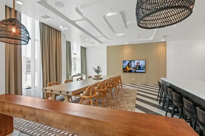 $2345 : Apartments for rent image 10