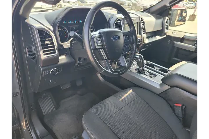 $27183 : Ford F-150 2016 4x4 Platinum image 9