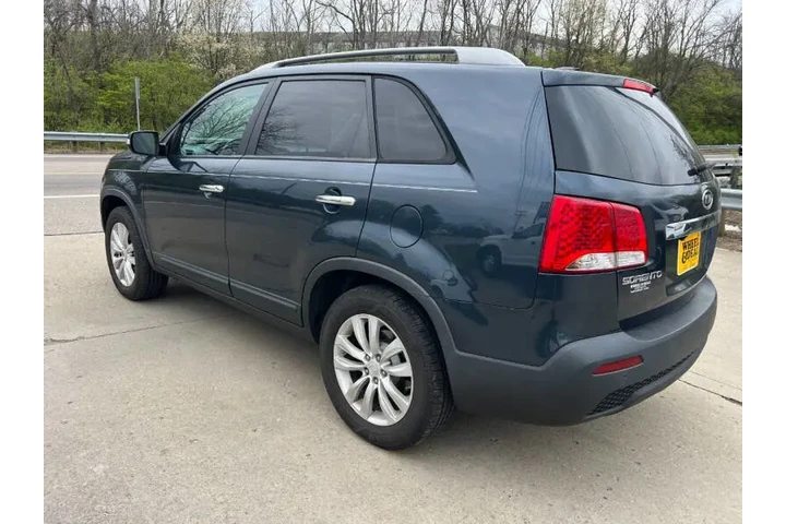 $5995 : 2011 Sorento LX image 8