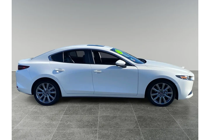 $28696 : Mazda Mazda3 Sedan 2022 image 6