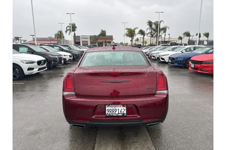 $29498 : Chrysler 300 2023 Touring 4d image 7
