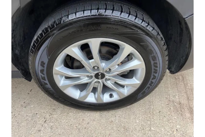 $15997 : 2022 Telluride LX image 8