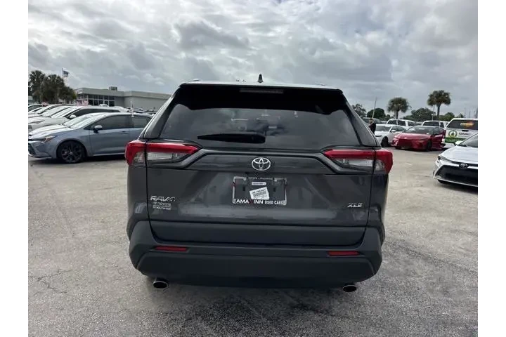 $26988 : Toyota RAV4 2023 XLE 4dr SUV image 4