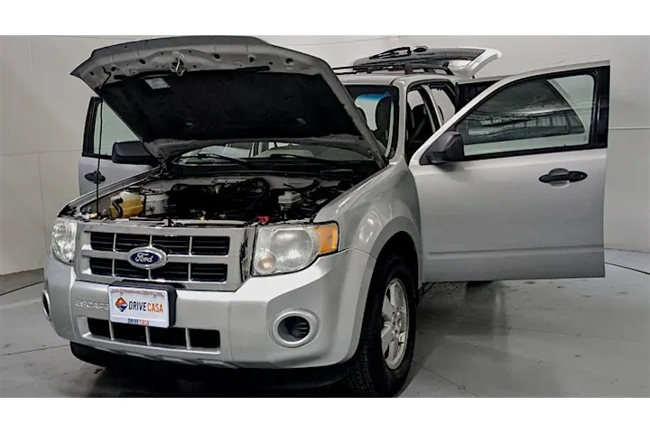 2015 Escape SE 4WD image 10