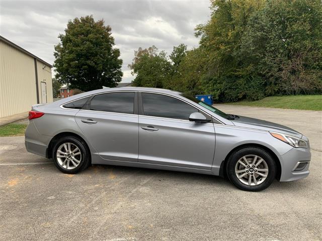 $8999 : 2016 Sonata SE image 5