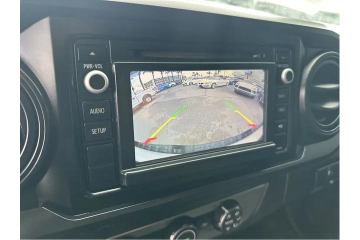 $19777 : 2019 Tacoma 4WD SR image 7