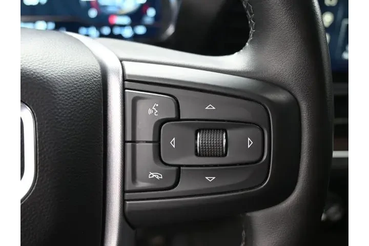 $39485 : GMC Sierra 1500 2024 4x4 SLT image 7