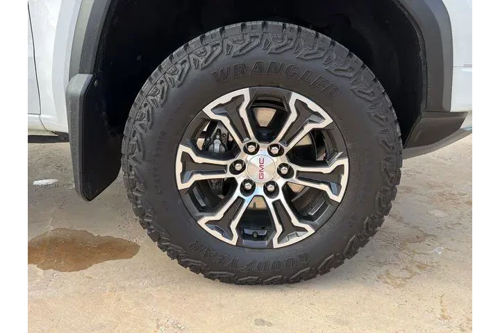 $26400 : Ford F-150 2018 4x4 Lariat 4 image 9