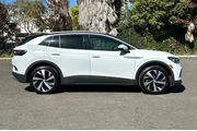 $23219 : Volkswagen ID.4 2022 AWD Pro thumbnail