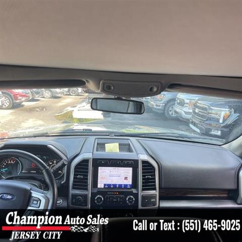 Used 2020 F-150 LARIAT 4WD Su image 10