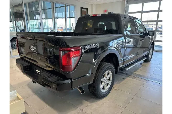 $39777 : Ford F-150 2024 4x4 XLT 4dr image 3