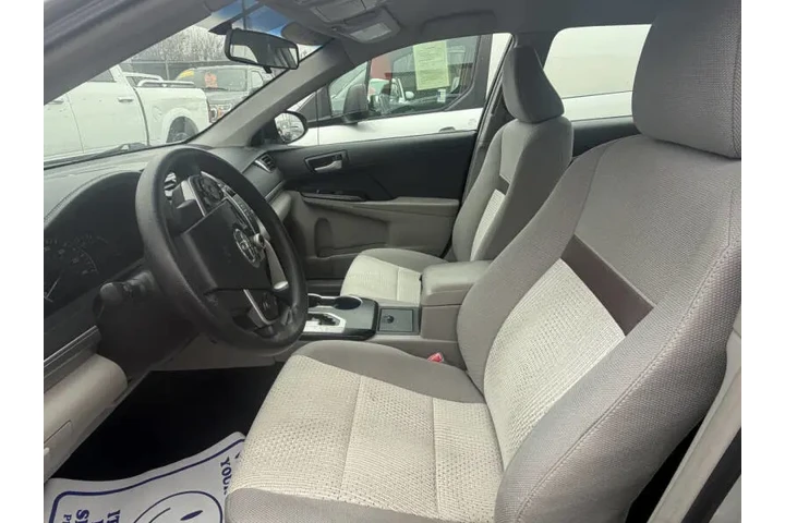 $15995 : 2014 Camry LE image 9