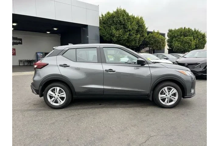 $19981 : Nissan Kicks Play 2025 S 4dr image 8