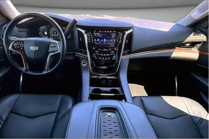$22000 : Cadillac Escalade 2016 4X4 L image 7