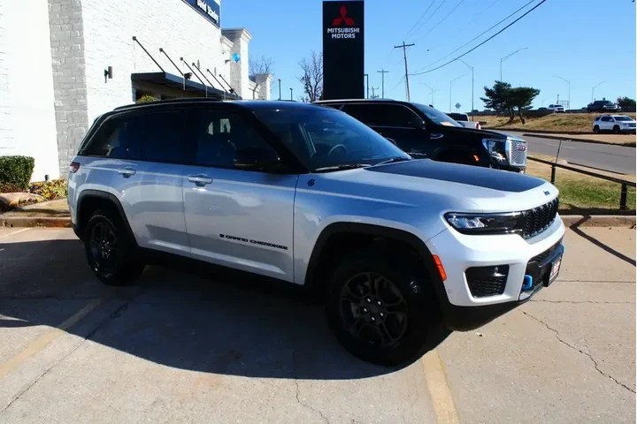 $38160 : Jeep Grand Cherokee 2024 4x4 image 6