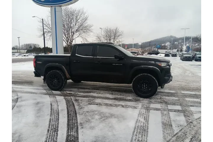 $34500 : Chevrolet Colorado 2024 4x4 image 3