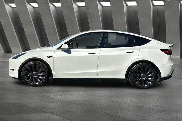 $33900 : Tesla Model Y 2023 AWD Perfo image 8