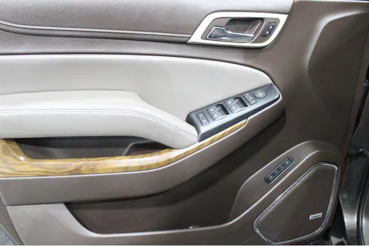 $34915 : GMC Yukon 2019 4x4 Denali 4d image 3