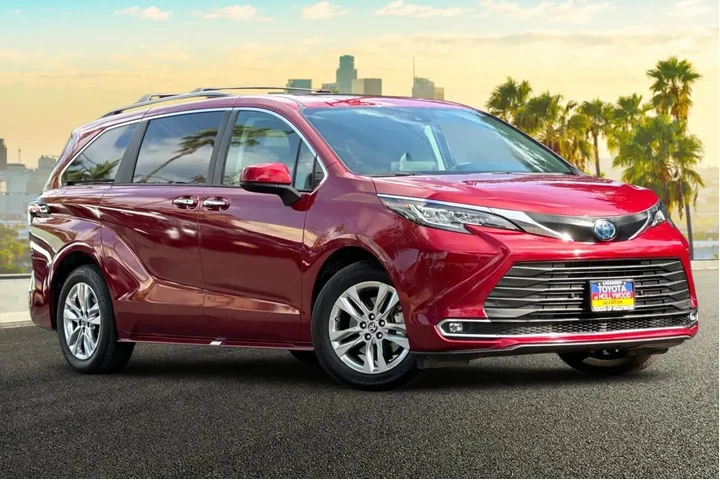 $39888 : Toyota Sienna 2022 XLE 8-Pas image 2