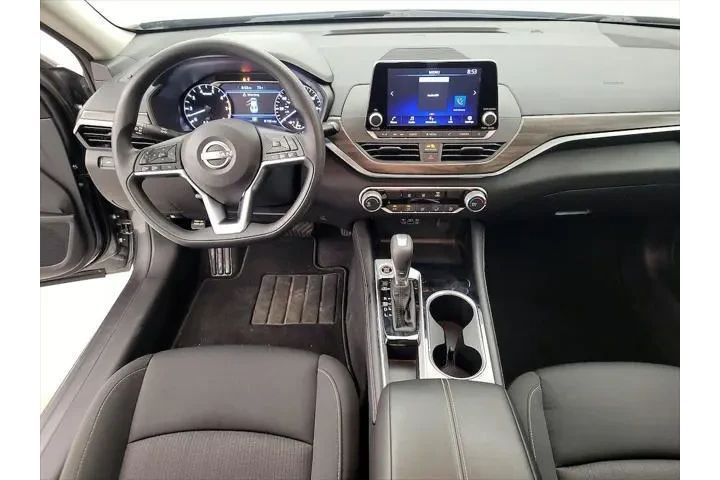 $21998 : Nissan Altima 2023 2.5 SV 4d image 9