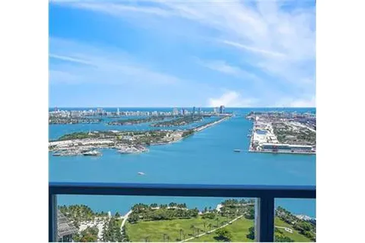 $6500 : Rental property with 2 bedro image 3