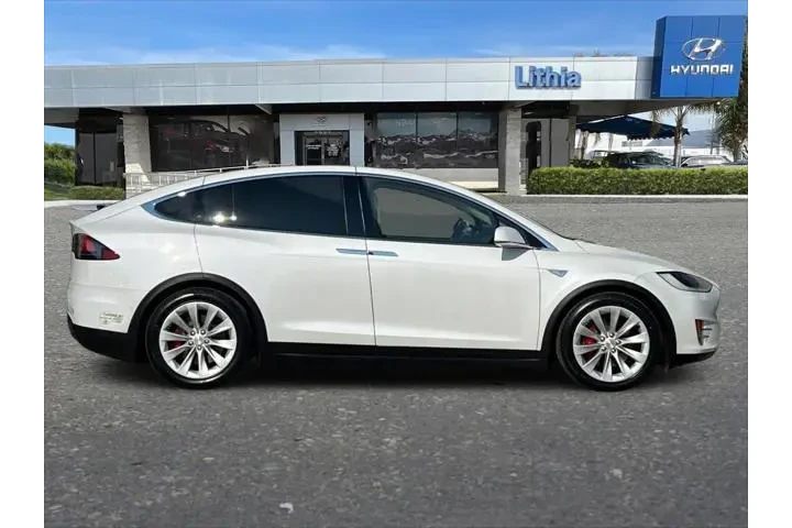 $27999 : Tesla Model X 2016 AWD P90D image 9