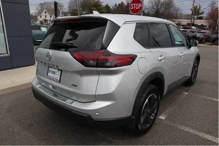 $23382 : Nissan Rogue 2025 AWD SV 4dr image 6