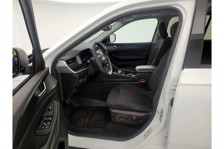 $28998 : Jeep Grand Cherokee 2023 4x4 image 10