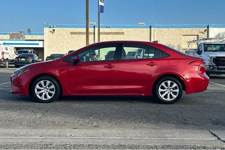 $17294 : Toyota Corolla 2021 LE 4dr S image 6