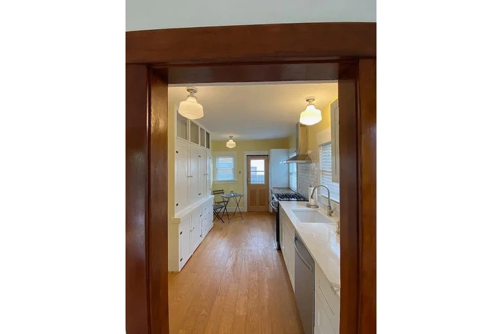 $1287 : Great Home for Rent !! image 5