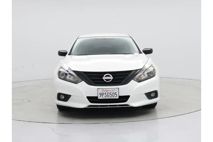 $12599 : Nissan Altima 2017 2.5 SR 4d image 5