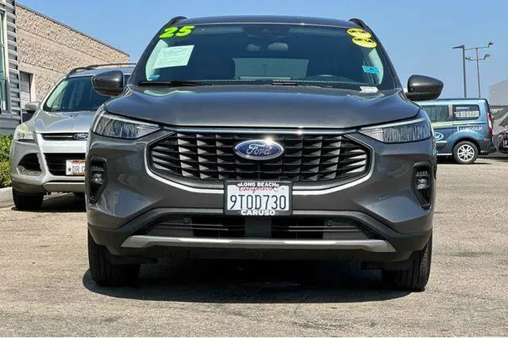 $35375 : Ford Escape Plug-In Hybrid 2 image 8