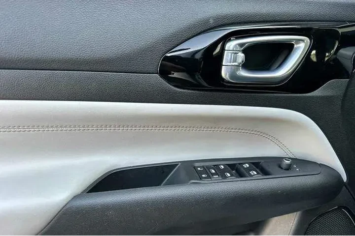 $20998 : Jeep Compass 2024 4x4 Limite image 4