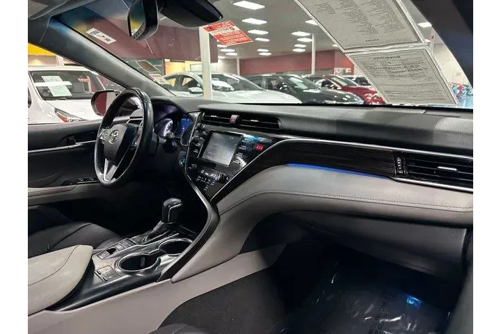 $19905 : Toyota Camry 2018 LE 4dr Sed image 7