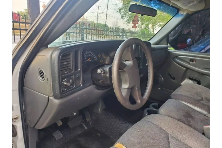 $4000 : 2007 CHEVROLET SILVERADO 3500 image 9