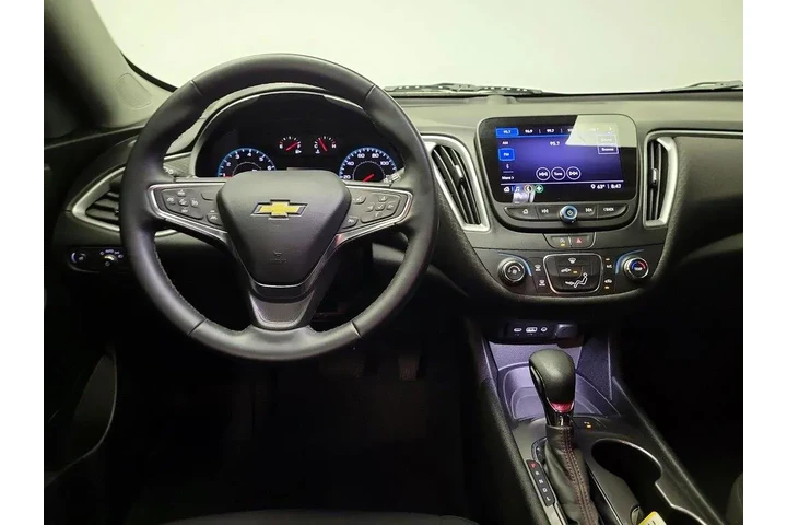 $21998 : Chevrolet Malibu 2024 RS 4dr image 10