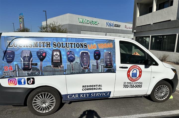 🚗¡¡LOCKSMITH SOLUTIONS!!🚗🔑 image 2