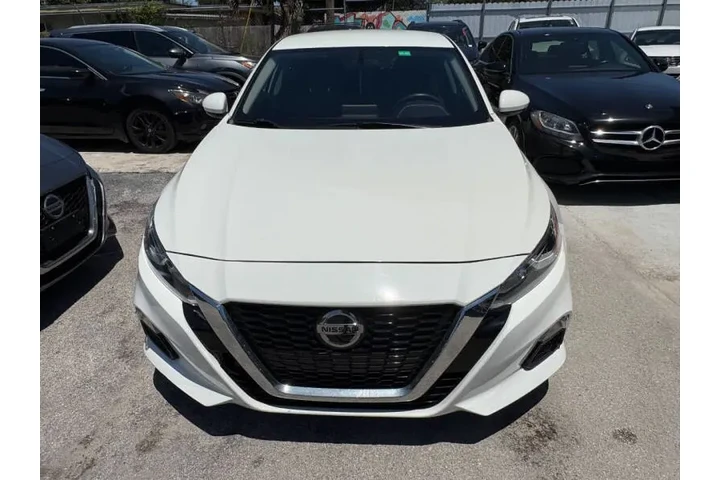 $9900 : 2020 Altima 2.5 S image 4