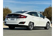 $21767 : Honda Clarity Plug-In Hybrid thumbnail