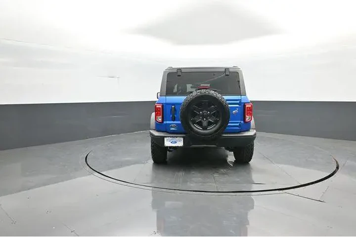 $39933 : Ford Bronco 2023 4x4 Base Ad image 6