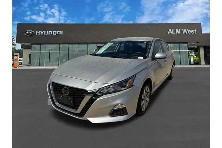 $11820 : Nissan Altima 2019 2.5 S 4dr image 1