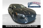 $24228 : Nissan Altima 2023 2.0 SR 4d thumbnail