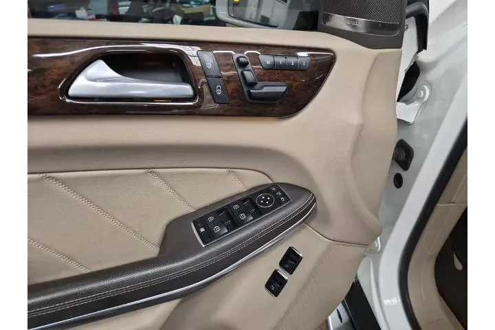 $14988 : Mercedes-Benz GL-Class 2014 image 9