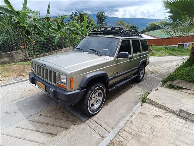 $18000000 : Jeep Cherokee Laredo 98 image 6