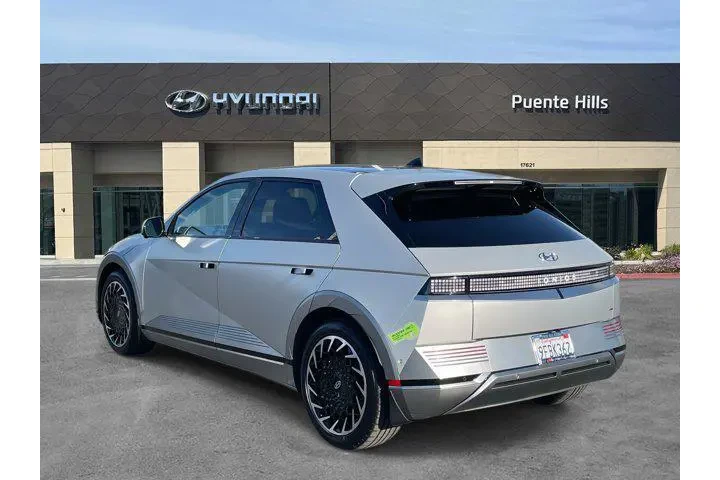 $26995 : Hyundai IONIQ 5 2023 AWD Lim image 4