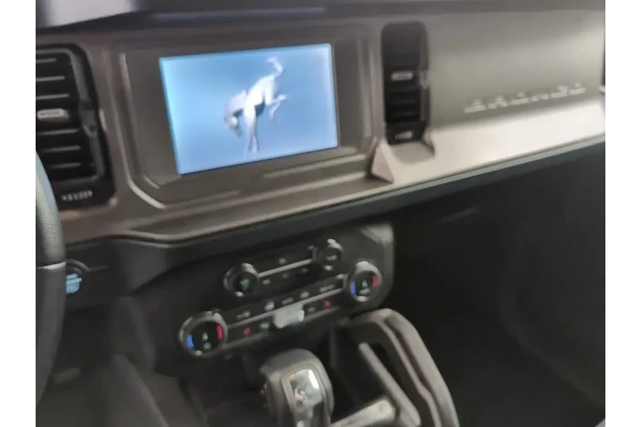 $37969 : Ford Bronco 2022 4x4 Outer B image 8