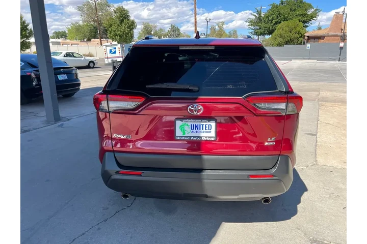 2020 RAV4 LE AWD image 6