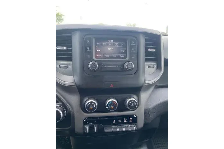 $27452 : Ram 1500 2023 4x2 Tradesman image 7
