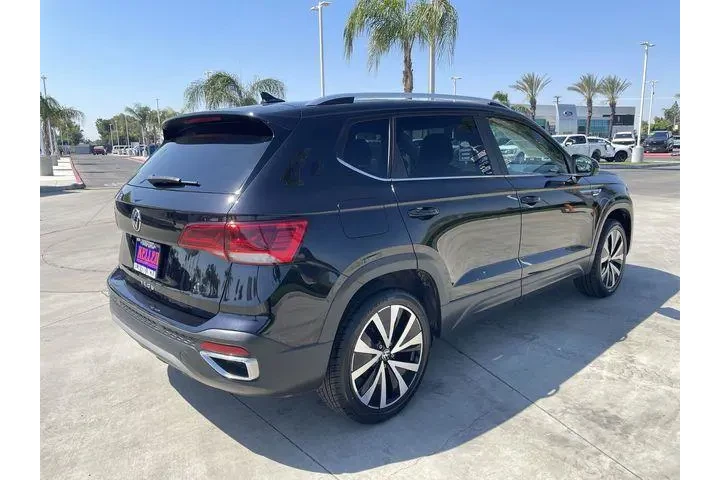 $19885 : Volkswagen Taos 2022 SE 4dr image 8