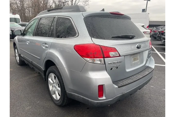 $5899 : Subaru Outback 2012 AWD 2.5i image 4